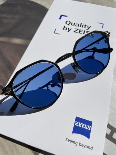Seeing Beyond 屋外・屋内でブルーライトと紫外線から目を保護するオールインワンの調光レンズ ZEISS PhotoFusion X ご購入者様限定プレゼントキャンペーン！